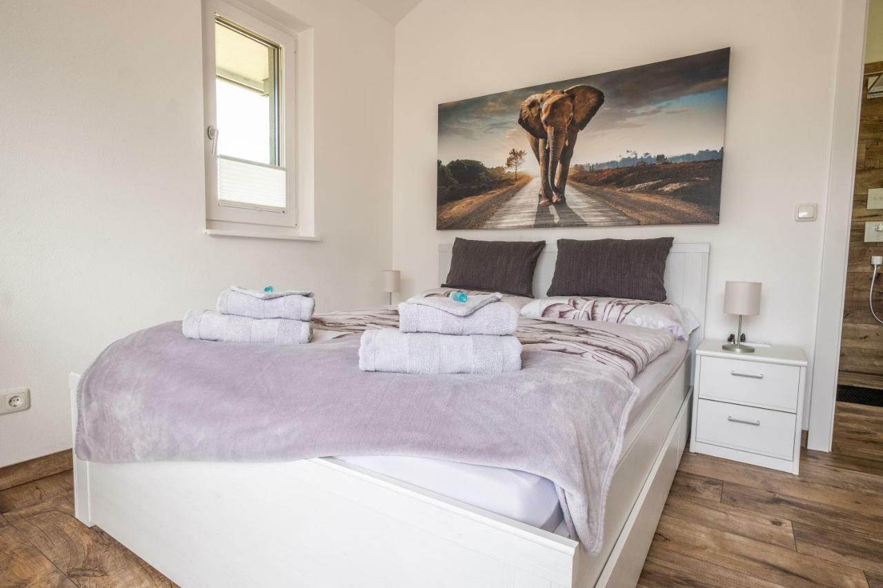 Luxurioese Penthaus Wohnung アニフ エクステリア 写真