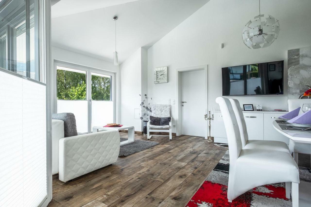 Luxurioese Penthaus Wohnung アニフ エクステリア 写真